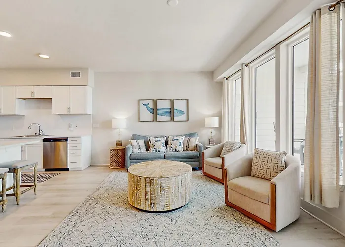 Beachfront With Pool Private Balcony And Washer And Dryer Gulf Shores