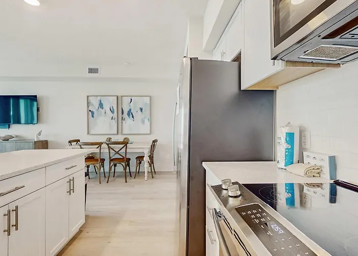 Beachfront With Pool Private Balcony And Washer And Dryer * Gulf Shores