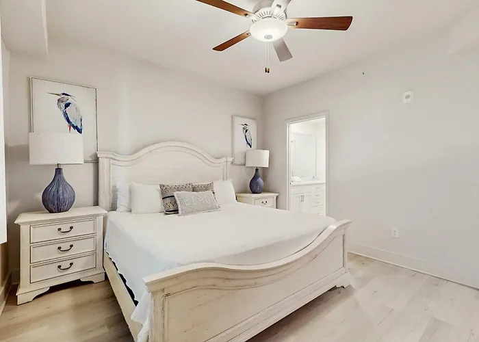 Beachfront With Pool Private Balcony And Washer And Dryer *